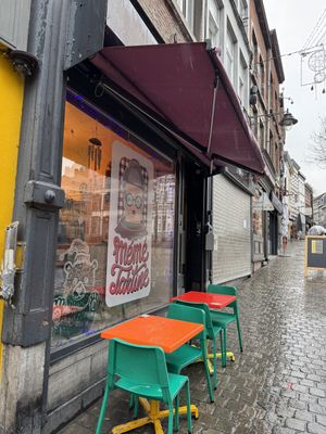 Devanture   at Mémé Tartine in Mons