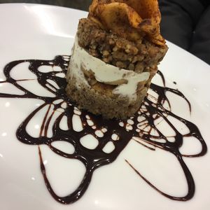 apple cobbler at Food Factory - Art of Raw in Split