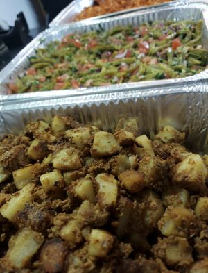 soy-chorizo potatoes & cactus salad 🌵🌵
Plant based 
Pre-order for your events at El Charrito Market in Gilroy