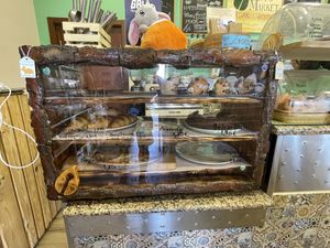 Dessert-Theke   at Izzy's Market Vegetarian Boutique in Vila Do Bispo