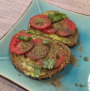 Avocado toast at Izzy's Market Vegetarian Boutique in Vila Do Bispo