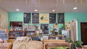 Cosy interior at Izzy's Market Vegetarian Boutique in Vila Do Bispo