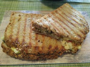 "Tuna" toasties at Izzy's Market Vegetarian Boutique in Vila Do Bispo