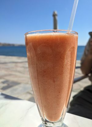 Mixed fruits smoothie at Aperitton in Crete