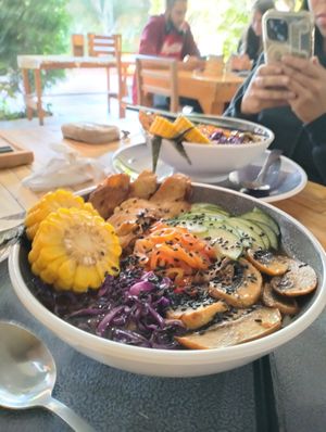 Ramen de un sabor increíble!!! El caldo y el seitán están deliciosos at Blooming Onion - Moctezuma in Guadalajara