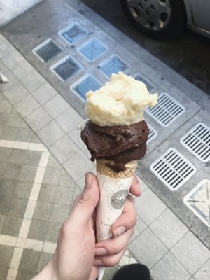 Apple and dark chocolate at Gelateria La Romana in Padua
