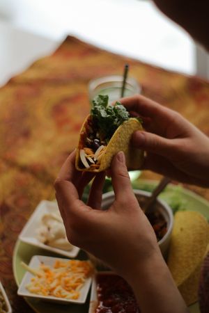 Build your own Vegetarian tacos 🧡 at Bonthé in Granby