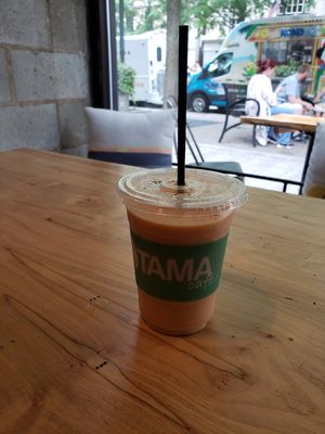 Tropical cleanse smoothie at Tama Cafe in Raleigh