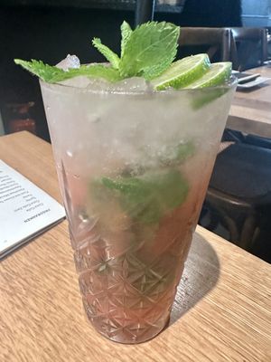 Strawberry mojito  at Zaowang in Antwerpen