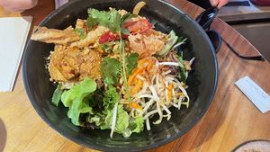 Reisnudelschale mit Tofu  at Chi Thu - Morassistrasse in Munich