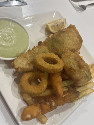 Fish basket   at Loving Hut in Mount Gravatt