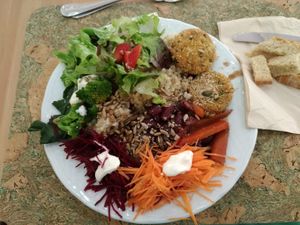 Comida de 10, totalmente recomendable  at Gomásio in Guimaraes