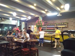 Central buffet table at Sen Viet  in Vinh Yen