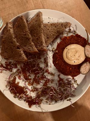 Tartare at no bones in Krakow