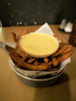 Patatas dulces con salsa picante at no bones in Krakow