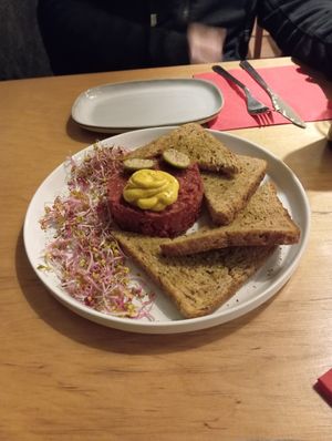 Steak tartar at no bones in Krakow