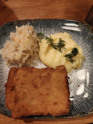 Pork with mashed potatoes at no bones in Krakow