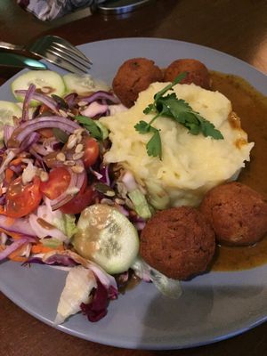 Tofu cecils, salad and potatoes😋 at no bones in Krakow