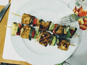 Brochetas de tempeh at La Marmita Verde in Ponferrada