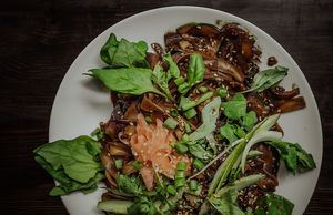 Pad-Thai z fermentowanej czarnej fasoli. Fermented Black Bean Pan-Thai. at Tajfun in Wroclaw