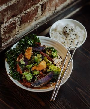 Czerwone curry na domowej paście, z sojakami. Homemade red curry with "sojaki" (homemade fake meat).  at Tajfun in Wroclaw