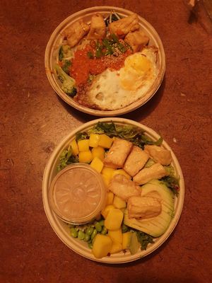 Bibimbap und Samurice at Bento San in Bielefeld