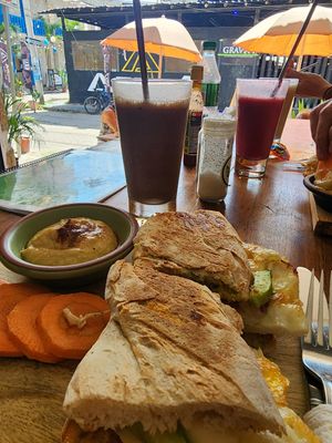  at Good Vibes Cafe in Montanita