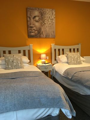 Twin room over-looking Peasholm Park. at Peasholm Park Vegan B&B in Scarborough