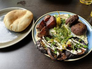 Kuli Alma at Kuli Alma in Frankfurt