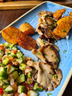 Austernpilz-Spieß at Kuli Alma in Frankfurt