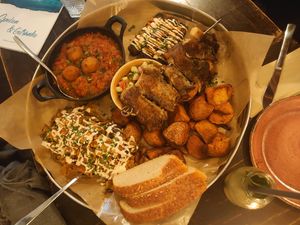 Plate for 3 at Kuli Alma in Frankfurt