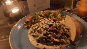 hausgemachtes Schwarma at Kuli Alma in Frankfurt