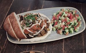 Austernpilz-Shawarma at Kuli Alma in Frankfurt