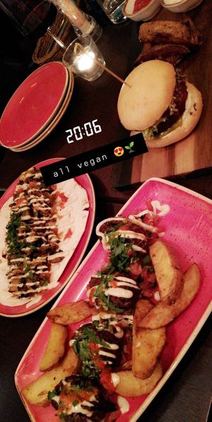 Kebap, Schawarma and Burger at Kuli Alma in Frankfurt