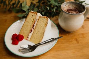 Gluten free vanilla sponge at Colline's Kitchen in Newbury