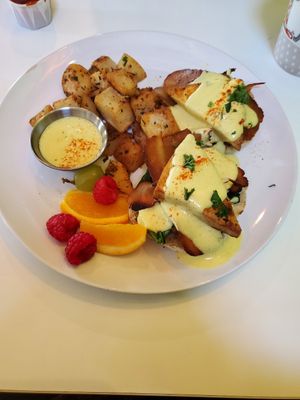 Vegan brunch! These are the tofu bennies at Roughage Eatery in Winnipeg