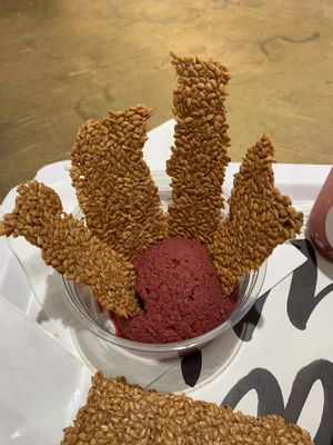 beetroot hummus  at Maisie Café - Galeries Lafayette in Paris