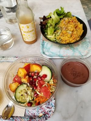 Soba noodle bowl with chocolate mousse and daily special at the back of the photo at Maisie Café - Galeries Lafayette in Paris