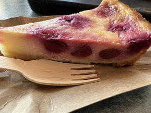 Berry cheesecake   at Swing Kitchen - Schwedenplatz in Vienna