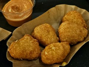 Chili cheese bites at Swing Kitchen - Schwedenplatz in Vienna