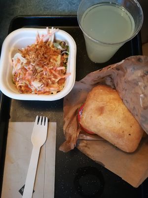 Chicago edge menu with coleslaw at Swing Kitchen - Schwedenplatz in Vienna