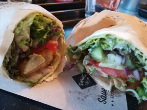 Kitchen wrap solo at Swing Kitchen - Schwedenplatz in Vienna