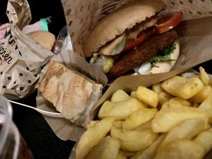 foooooooood at Swing Kitchen - Schwedenplatz in Vienna