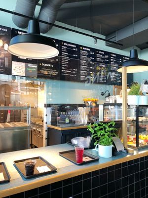 Self service at Swing Kitchen - Schwedenplatz in Vienna