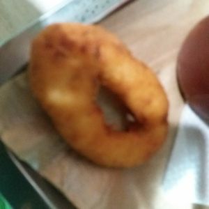 Los aros de cebolla una delicia at Guacamole in Montevideo