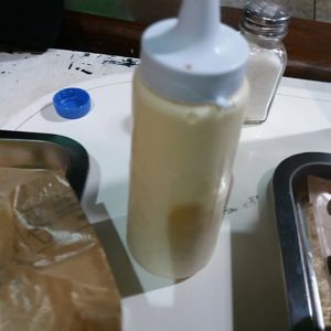 La mayonesa muy muy muy muy buena eea mas rica todavia que la mayonesa comun inolvidable at Guacamole in Montevideo