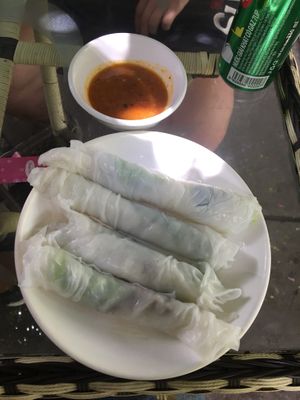 Bánh cuôn nuróc lèo (Rolling stuffed paste) at Hoa Tu Tam in Hue