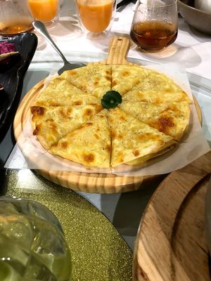 Durian Pizza at XìngFú Shū in Wuxi