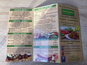 Menü  at Just Falafels in Hamburg