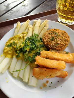 Spargel, Fake hollandaise, couscous and forgot the name of the fake potatoes (it was a root) at Bärenschlössle in Stuttgart